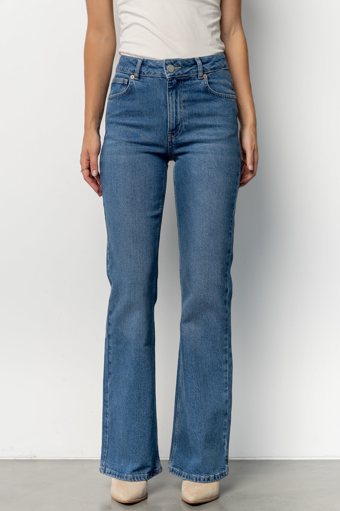 Michel Mid Rise Bootcut Jeans | Mid Wash
