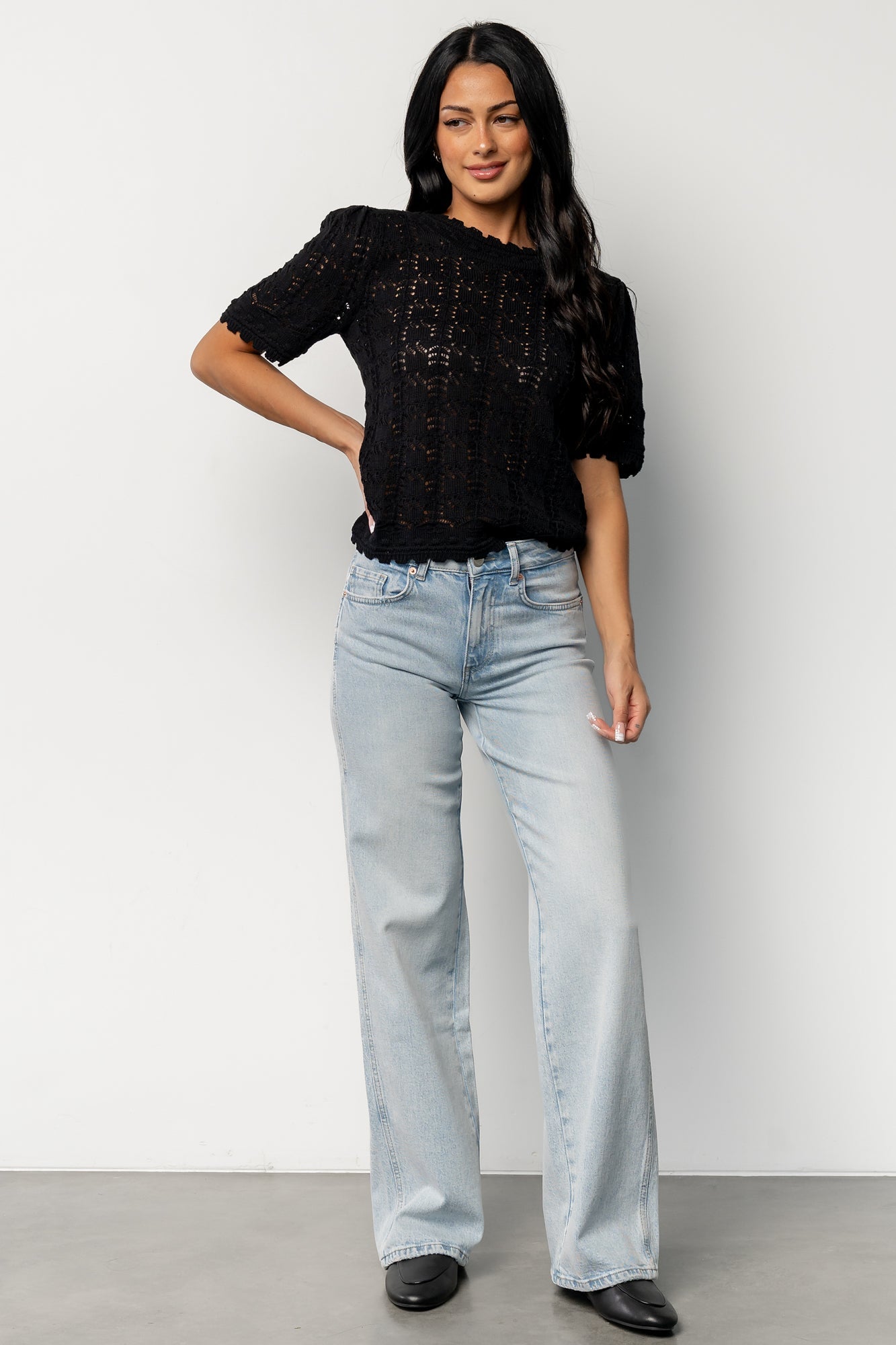 Riley Mid Rise Relaxed Fit Jeans | Light Wash